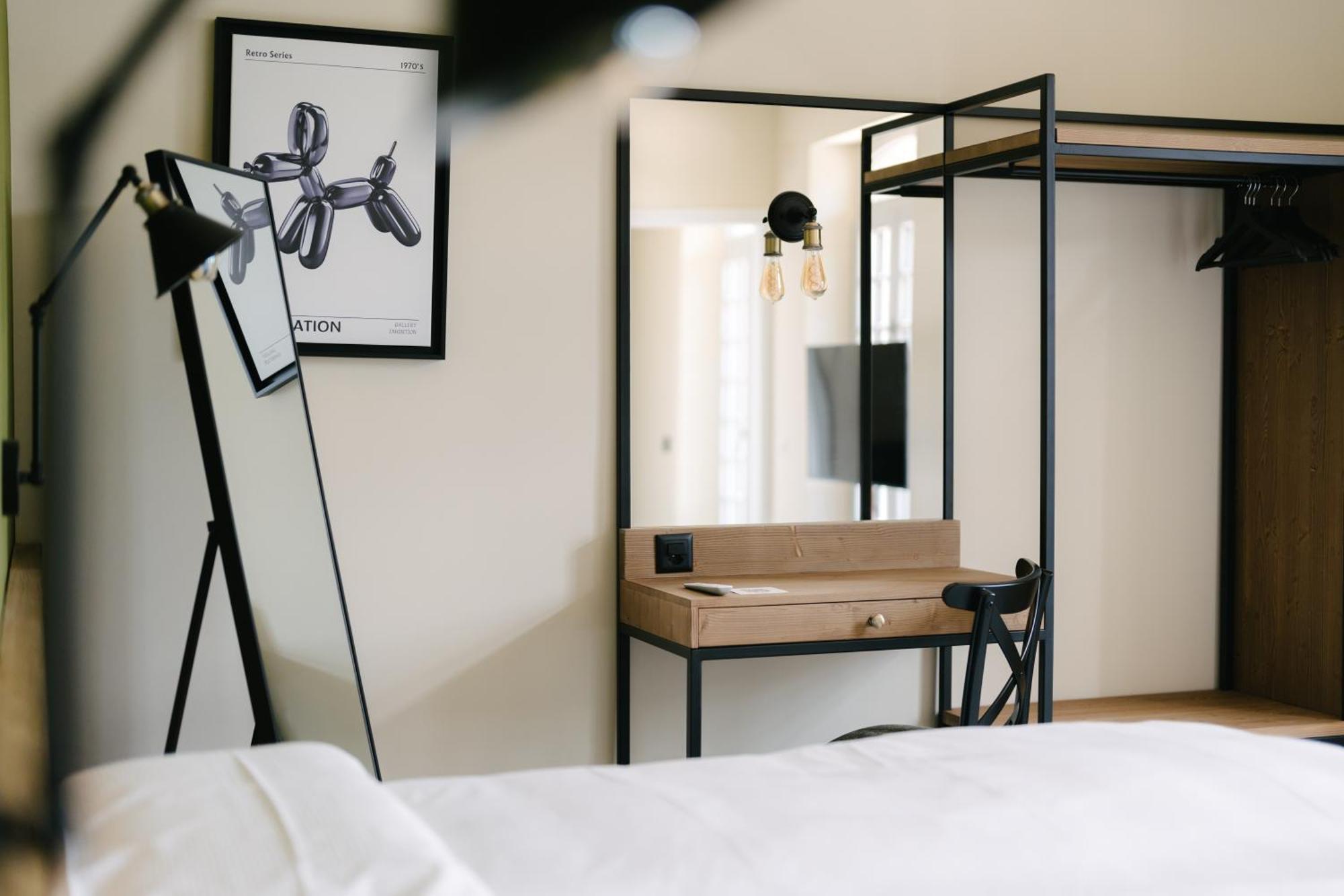 Seven Town House Boutique Hotel Локарно Екстериор снимка