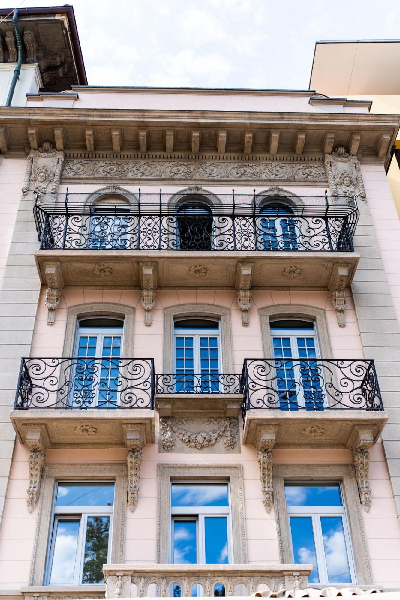 Seven Town House Boutique Hotel Локарно Екстериор снимка
