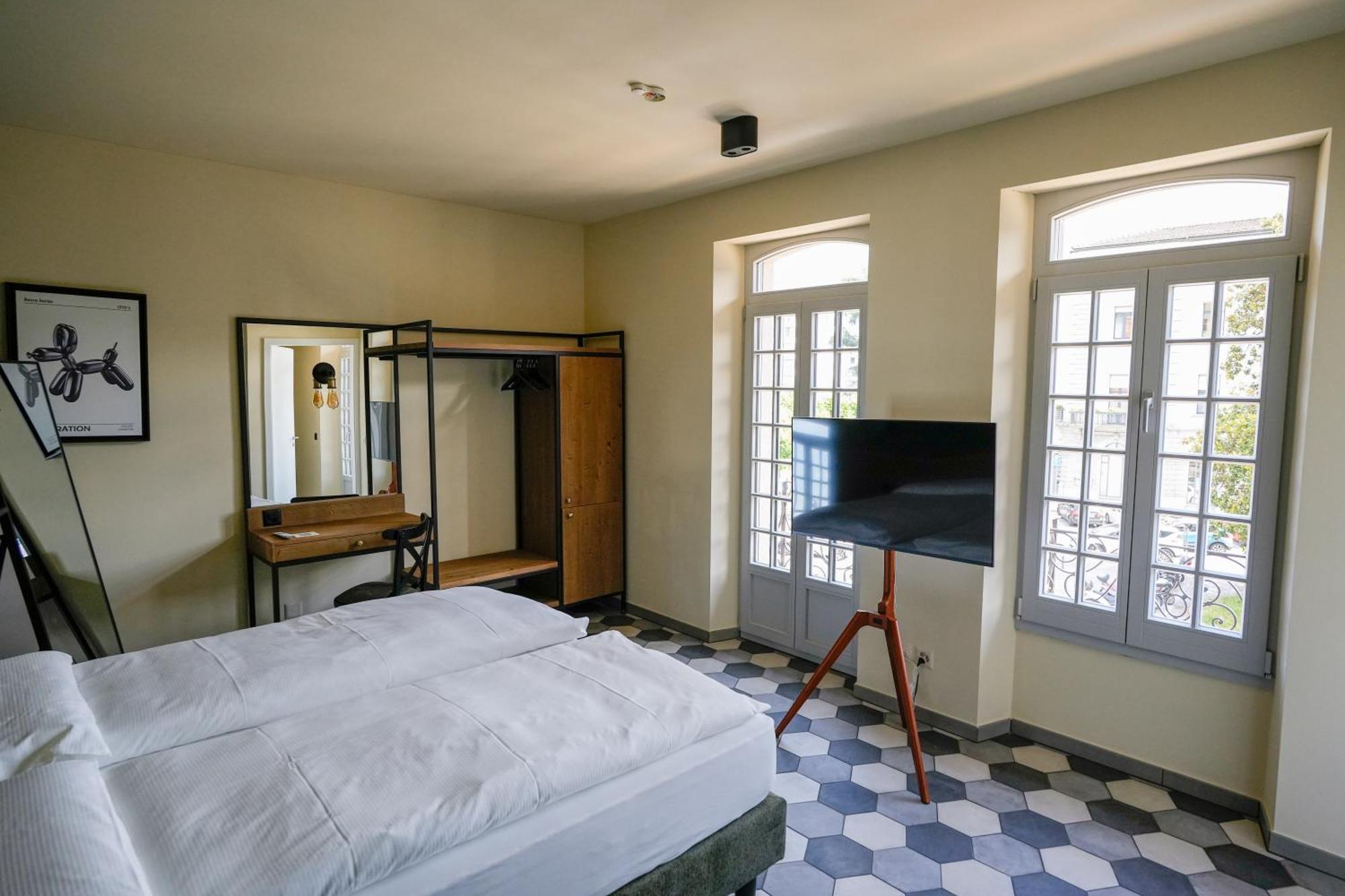 Seven Town House Boutique Hotel Локарно Екстериор снимка